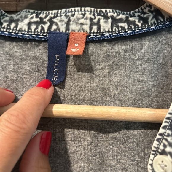 Western style grey denim button down, Pilcro/Anthropologie, Size M - Picture 3 of 4